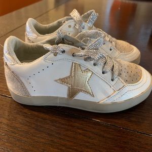 Size 8 toddler Shu Shop shoes! Barely worn.